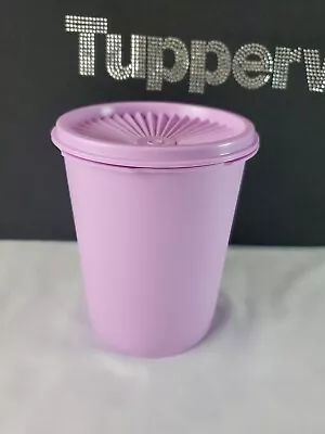 Tupperware Servalier Canister Pink 5 Cup Light Lilac Purple • $17.99