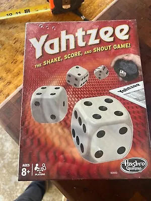 YAHTZEE  Hasbro Dice Game Factory Sealed Box USA🟡 D6 • $5.99