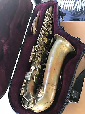 The Martin Committee 111 Alto Saxophone - Vintage 1946 • $2250