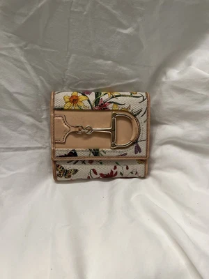 $150 • Buy Authentic GUCCI Multicolor Canvas Leather Horsebit 1955 Trifold Wallet 138034