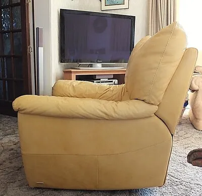 NATUZZI -  Leather -  Yellow Reclining Arm Chair (used) • £495