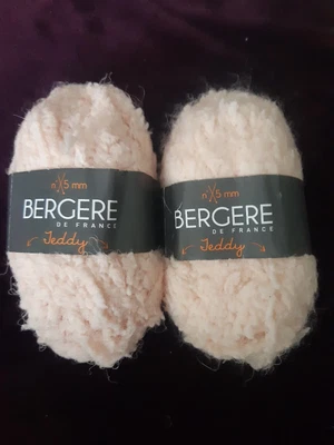 £2.99 • Buy BERGERE DE FRANCE 2 X 25g BARPAPA TEDDY PEACH YARN EASY CARE NEW