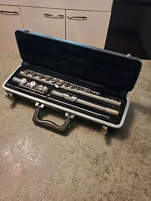 EXCELLENT Bundy Selmer USA Musical Instrument FLUTE W Hard Case & Cleaning Rod • $75