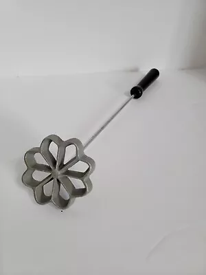 Vintage Rosette Iron Mold Flower Snowflake Wood Handle • $9.95