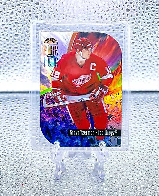 STEVE YZERMAN 1997 Leaf #4 FIRE ON ICE CIE-CUT INSERT /1000 RED WINGS GOAT & HOF • $29.99