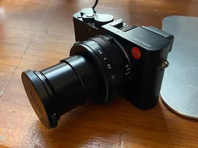 Leica D-LUX 7 Black Compact Digital Camera [4671 Shots] • $1685