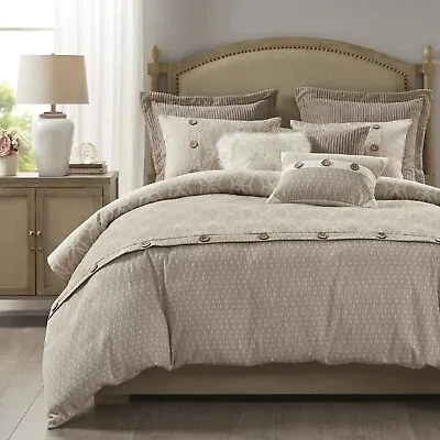 Madison Park Signature OLLX-MPS10-485 Grace Geometric Jacquard Comforter Set • $121