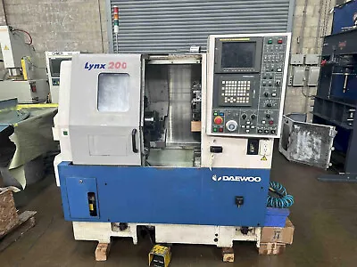 Daewoo Doosan Lynx 200A CNC Lathe Fanuc 21i-T 3-Jaw 6.5  Chuck Tailstock • $15500