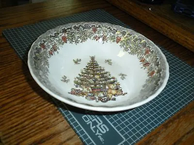 Myott Queen's Season Greetings Christmas Tree 6 1/2  Bowl • $9.99