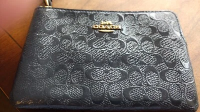 £18 • Buy COACH Zip Purse - Navy Embossed Patent
