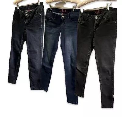 Lot Of Three ELLE  Jeans Size 2 Skinny Black And Regular Dark Jean Wash ￼ • $12.99