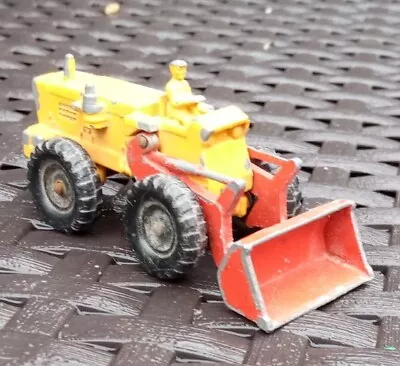 Matchbox Aveling Barford Tractor Shovel No43 • £2.50