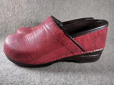 Dansko XP 2.0 Professional Womens Clog Size 9.5 EU40  Red Pink Leather Slip-On • $26.49