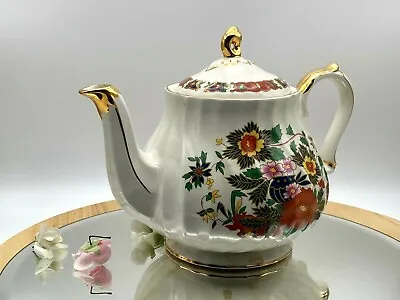 Beautiful Vintage Sadler Tea Pot Floral Decorated Lovely Gold Gilding  • £47