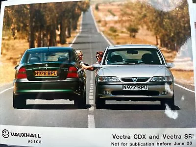 Vauxhall Vectra CDX And SRi Car Press Sales Photograph Frameable Freepost • $5.28