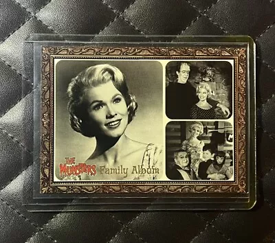 Rittenhouse The Munsters Family Album Beverly Owen Pat Priest As Marilyn Munster • $0.99
