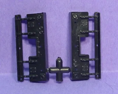 HO/HOn3 ROUNDHOUSE SHAY LOCOMOTIVE PART(S) MDC-36 END BEAMS WITH STEPS SET • $7