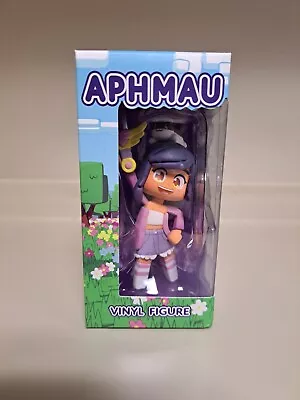 Aphmau Vinyl Figure 4  NEW 🔥🔥🔥 Minecraft Statue With JOHNNY CAT 😻😻😻 • $44.90