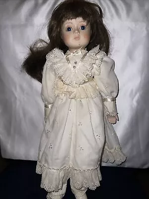 Gorham Petticoats & Lace 1986 Porcelain Musical Doll Cream Dress With Bow 17” • $17.99