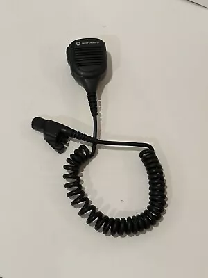 Genuine MOTOROLA PMMN4038A Submersible Windporting Remote Speaker Microphone • $16.99