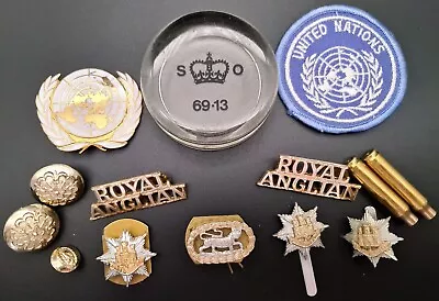 £19.95 • Buy Militaria Collection, Royal Anglian, UN, Cap/Beret/Shoulder Badges, Buttons,etc 