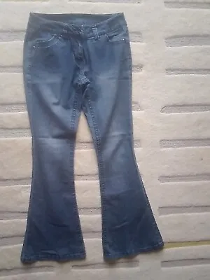 Ladies Blue Denim Flarey Bottomed Jeans Size 8 • £2.50