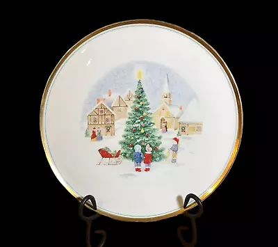 Mikasa Bone China Merry Christmas Cake Plate CAF02 11 3/4  • $28