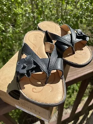 Born Leather Women’s Judley Navy Sandals Size 8 With Box • $15.99