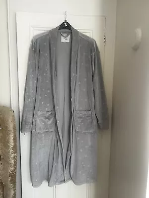 Next Bathrobe Grey Star XL • £15.99