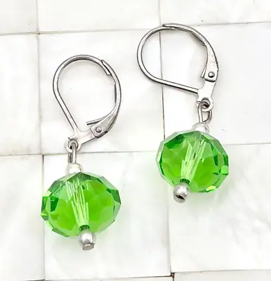 $3.99 • Buy Green Faceted Glass Beaded Dangle Drop Earrings The Vintage Strand Lot #0053