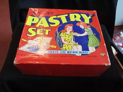 Vintage 1945 My Pet Pastry Baking Set Childrens In Box Red Handle Utensil Tools • $16.50