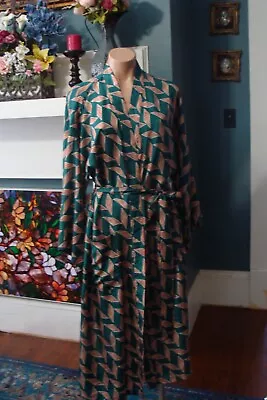 Ladies/Women's /Men's Vintage Mid Length Silk Robe - Bust To 56  - Green Print • $25