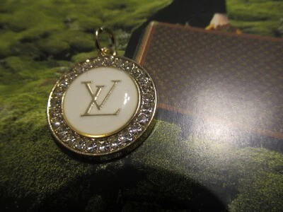$21.95 • Buy LOUIS VUITTON LV  ZIPPER PULL CHARM GOLD Tone Metal , RHINESTONES 23mm 