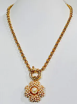 Vintage Gold Plated Faux Pearl Flower Pendant Necklace 18” • $34.99