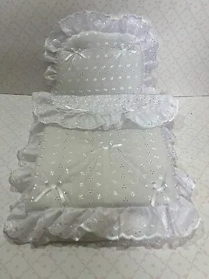 COACH BUILT PRAM BEDDING SET For Silver Cross Dolls - Broderie Anglaise • £19.99