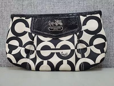 COA Coach Black & White C Logo Clutch Bag • $29.99