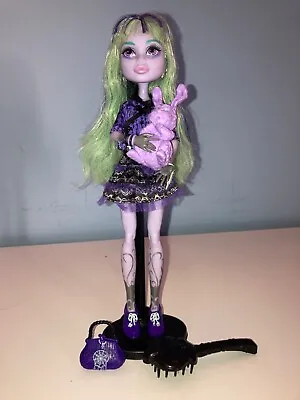 £20 • Buy Monster High Twyla 13 Wishes Doll With Pet Dustin Bunny & Handbag