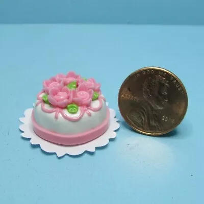 Dollhouse Miniature Valentines Day Round Cake With Pink Roses And Piping G6392 • $4.49