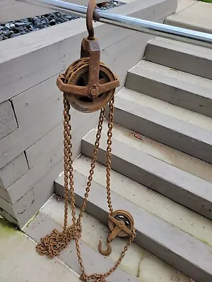 Vintage 1/2 Ton Block Chain Pulley Hoist • $59