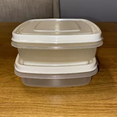 Rubbermaid Servin' Saver #1 2 Cup Square Containers Almond Lids • $14.99