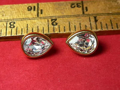 Vintage S.a.l. Swarovski Teardrop Crystal Goldtone Clip On Earrings. • $17.99