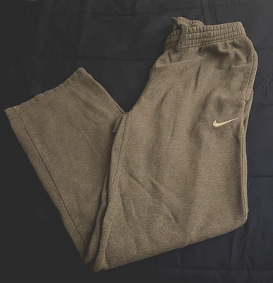 $7.60 • Buy Nike Men’s Sweatpants Charcoal Gray Sz/Lg These Are In A Great Used Condition