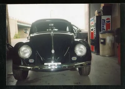 Vintage Photo REBUILD OF VINTAGE VW BEETLE VOLKSWAGON BEETLE 1995 • $3.96