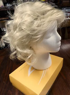 Gabor Fresh Chic Wig GL23-101SS  SS Sunkissed Beige New In Box • $179.95