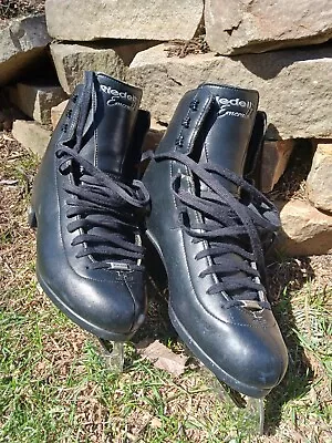 Mens Figure Skates • $100