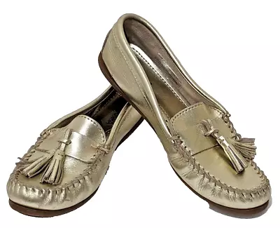 Minnetonka Loafers Women 9 Leather Upper Driving Gold Tassels • $24