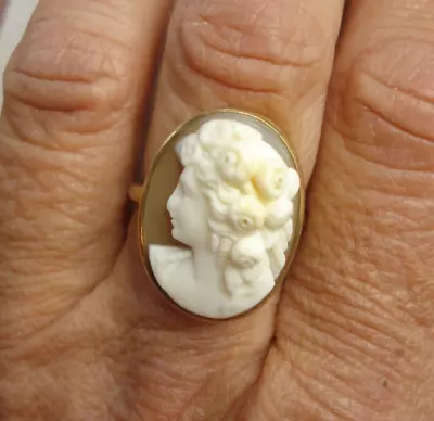 VTG Antique Shell Cameo 10K Ring Sz 8 High Relief Carved Goddess 10KT Gold 5.3g • $139.95