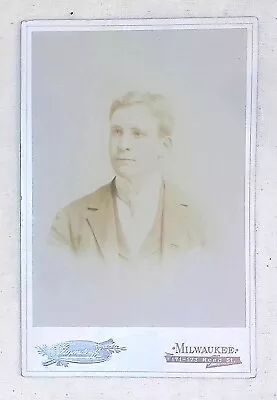 1890s Victorian Young Man In Suit Cabinet Card L Hagendorff Milwaukee • $22.99