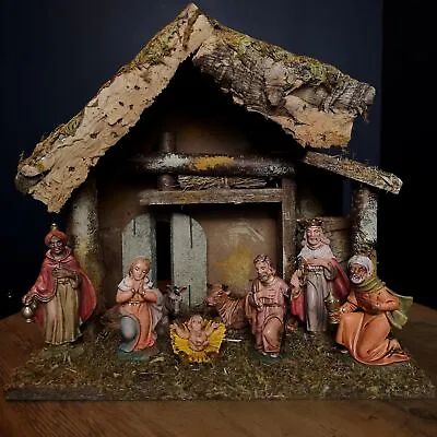 27cm Christmas Nativity Scene In Stable With Baby Jesus And 7 Figures Ornament • £27.25