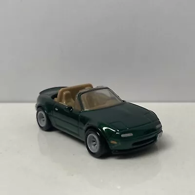 1991 91 Mazda MX-5 Miata NA Collectible 1/64 Scale Diecast Diorama Model • $10.99